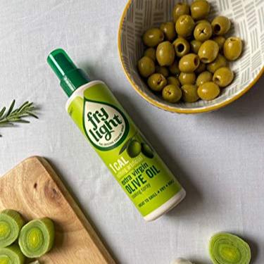 Fry Light 1 Cal Extra Virgin Light&Mellow Olive Oil Cooking Spray 190ml (BB 11/05/2025)